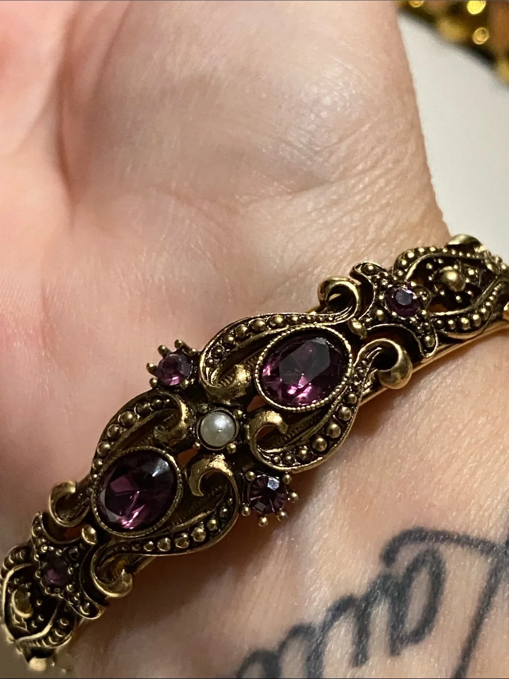 VTG Avon Gold-Tone Purple Stone Filigree Bangle Bracelet